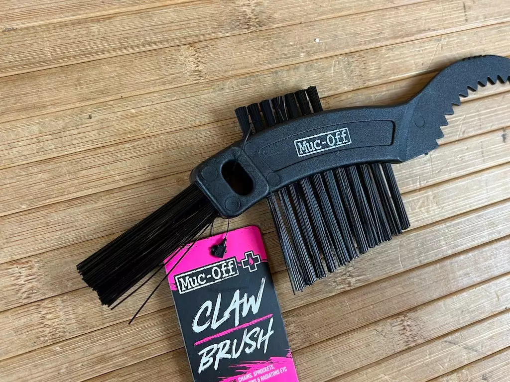 Muc-Off Muc Off Claw Brush Bürste 2 Muc-Off Muc Off Claw Brush Bürste – Bild 2