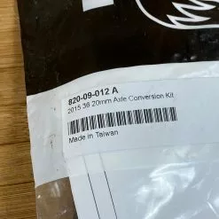 FOX 36 20mm Axle Conversion Kit Steckachse -Fox-Laden IMG 3666