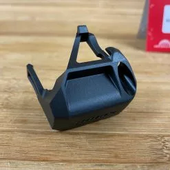 SRAM Batterieabdeckung Eagle AXS 13 SRAM Batterieabdeckung Eagle AXS -Fox-Laden IMG 3698