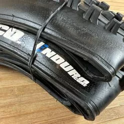 Vee Tire SNAP WCE 27.5 X 2.35 Reifen Enduro Core 7 Vee Tire SNAP WCE 27.5 X 2.35 Reifen Enduro Core -Fox-Laden IMG 3820 8ad9de5f 7197 47f1 a7ea e99602182a48