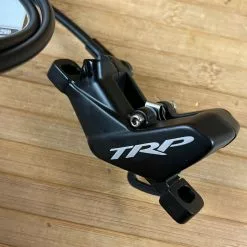 TRP DH-R EVO BLACK HD-M846 Bremse HR Hebel Rechts 16 TRP DH-R EVO BLACK HD-M846 Bremse HR Hebel Rechts -Fox-Laden IMG 4011 dbc9a7c2 9595 4191 94c4 9ad5448107bf