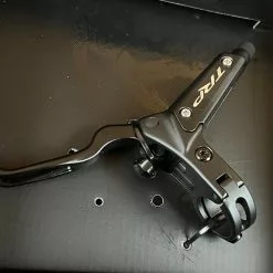 TRP DH-R EVO BLACK HD-M846 Bremse VR Hebel Links -Fox-Laden IMG 4017 3e19b52e cd7e 4824 be28 11103d3bc480