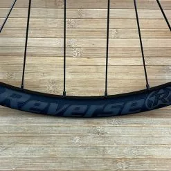 Reverse Black One Vorderrad VR 29" Boost 110 X 15mm Schwarz 11 Reverse Black One Vorderrad VR 29" Boost 110 X 15mm Schwarz -Fox-Laden IMG 4036