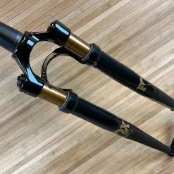 FOX 32 TC 2022 Kashima 40mm Gravel Federgabel 23 FOX 32 TC 2022 Kashima 40mm Gravel Federgabel -Fox-Laden IMG 4331