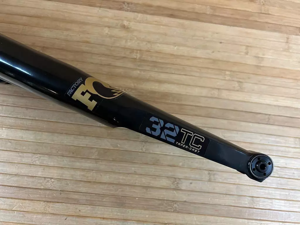 FOX 32 TC 2022 Kashima 40mm Gravel Federgabel 14 FOX 32 TC 2022 Kashima 40mm Gravel Federgabel – Bild 14