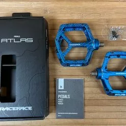 Race Face Atlas 2022 Blue Plattformpedale / Pedale