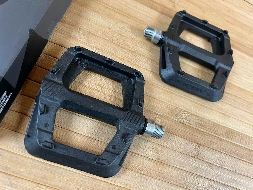 Race Face Ride Plattformpedale / Pedale Black 2 Race Face Ride Plattformpedale / Pedale Black – Bild 2