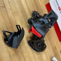 SRAM GX AXS Schaltwerk Eagle 12-fach 13 SRAM GX AXS Schaltwerk Eagle 12-fach -Fox-Laden IMG 4586