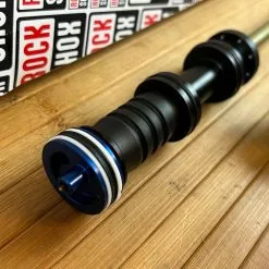 Rock-shox Rock Shox Solo Air Upgrade Kit Boxxer -Fox-Laden IMG 5212