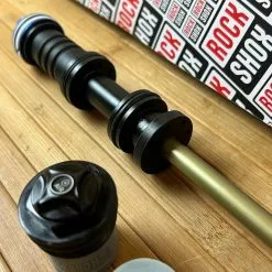 Rock-shox Rock Shox Solo Air Upgrade Kit Boxxer -Fox-Laden IMG 5213