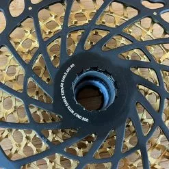 SRAM XX1 XG-1299 Eagle Gold Kassette 12-fach 10-52T 14 SRAM XX1 XG-1299 Eagle Gold Kassette 12-fach 10-52T -Fox-Laden IMG 5558 e8075b5c 18c0 4535 b304 d432edd0ac50