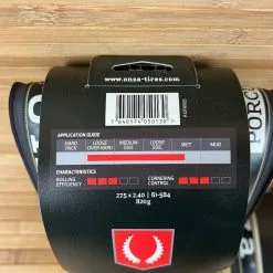 Onza Tires Porcupine 27,5x2,4" TRC Kevlar/fold 60tpi White PAAR -Fox-Laden IMG 5831 08a0fa2e f79a 4ff9 b150 8995eec83d63