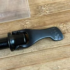 FOX Achse 110x15mm Boost Schwarz Axle Schnellspanner -Fox-Laden IMG 5844