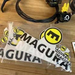 Magura MT4 EStop Bremsenset / Scheibenbremsen VR/HR 17 Magura MT4 EStop Bremsenset / Scheibenbremsen VR/HR -Fox-Laden IMG 5906 scaled