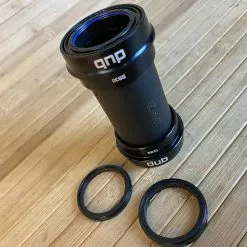 SRAM DUB BB30 68/73 Road Innenlager -Fox-Laden IMG 5938 scaled