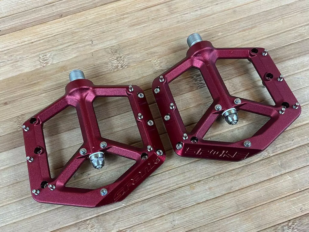 Spank Spike Reboot Pedale / Plattformpedale Red 4 Spank Spike Reboot Pedale / Plattformpedale Red – Bild 4