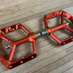 Spank Oozy Trail Reboot Pedale / Plattformpedale Orange -Fox-Laden IMG 5983 06654486 f1ad 4aee b118 8fdfaf6c29f3