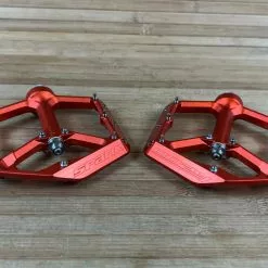 Spank Oozy Trail Reboot Pedale / Plattformpedale Orange -Fox-Laden IMG 5985 b5d1da2f dc25 47d3 9d4c 6cf0342d1b95