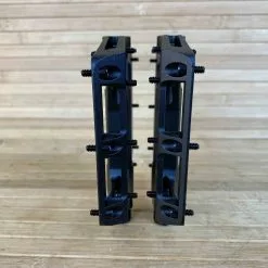 Reverse Components Black One Plattformpedale / Pedale Schwarz -Fox-Laden IMG 6035 scaled