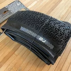 DMR Moto DJ Faltreifen 26 X 2,2" 120TPI Reifen -Fox-Laden IMG 6074 da8f46a4 16da 426f a261 e6d62a6084e6