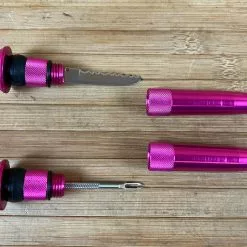 Muc-Off Stealth Tubeless Puncture Plug Set Pink 9 Muc-Off Stealth Tubeless Puncture Plug Set Pink -Fox-Laden IMG 6116 d155d8fc 1f65 4ac4 93a7 c157532919e1