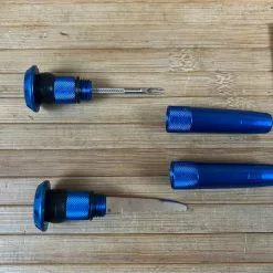 Muc-Off Stealth Tubeless Puncture Plug Set Blue -Fox-Laden IMG 6130 3b81e929 684d 46cb 8227 668d4092c190