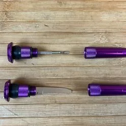 Muc-Off Stealth Tubeless Puncture Plug Set Purple -Fox-Laden IMG 6136 45f92ea6 ff29 4f98 9024 7a2b164f3391