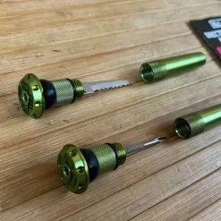 Muc-Off Stealth Tubeless Puncture Plug Set Green -Fox-Laden IMG 6143 7ca53761 b295 488a a65f a0a3df354df7