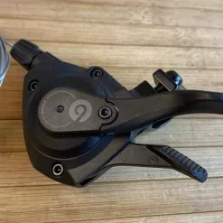 Box-components Box Components Box Three Prime 9 Single Schalthebel Schwarz 7 Box-components Box Components Box Three Prime 9 Single Schalthebel Schwarz -Fox-Laden IMG 6507 scaled