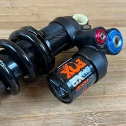 Fox DHX2 Factory 2-POS 230mm Dämpfer 2022 Hub Nach Wahl -Fox-Laden IMG 6538 4e30eb75 fff8 470c 9572 7ea23e489f75