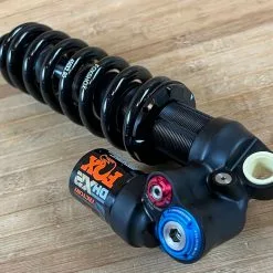 Fox DHX2 Factory 2-POS 230mm Dämpfer 2022 Hub Nach Wahl -Fox-Laden IMG 6539 269a7c2b 73ba 4507 89de abf53ac2f586