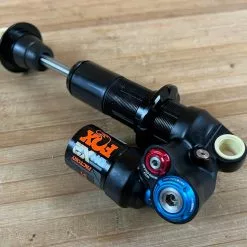 Fox DHX2 Factory 2-POS 230 X 65mm Dämpfer 2022 / 23 13 Fox DHX2 Factory 2-POS 230 X 65mm Dämpfer 2022 / 23 -Fox-Laden IMG 6552 ad143639 7375 4fc8 8ef9 bf9e9de132f6