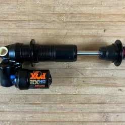 Fox DHX2 Factory 2-POS 230 X 65mm Dämpfer 2022 / 23 12 Fox DHX2 Factory 2-POS 230 X 65mm Dämpfer 2022 / 23 -Fox-Laden IMG 6554 21a6b119 c54b 4049 8659 5a5d9bfb9706