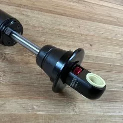 Fox DHX2 Factory 2-POS 230 X 65mm Dämpfer 2022 / 23 11 Fox DHX2 Factory 2-POS 230 X 65mm Dämpfer 2022 / 23 -Fox-Laden IMG 6555 29374a22 3b75 4b51 94c7 ae5ee0c34fa2