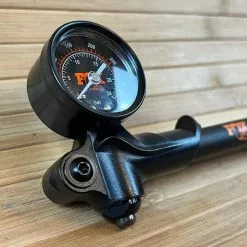 Fox Dämpferpumpe / Gabelpumpe 350PSI Schwarz -Fox-Laden IMG 6583 edd988c6 511b 47fa 9b42 1260b72fb1e4