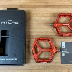 Race Face Atlas 2022 Orange Plattformpedale / Pedale