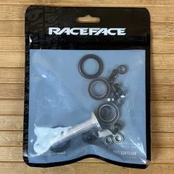 Race Face Atlas Pedal Rebuild Kit Lager / Ersatzteile