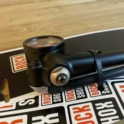 Rock-shox RockShox Dämpferpumpe / Gabelpumpe 300PSI -Fox-Laden IMG 7171 scaled