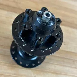 Dt-swiss DT Swiss 370 VR Nabe Schwarz 6 Dt-swiss DT Swiss 370 VR Nabe Schwarz -Fox-Laden IMG 7218 1f004f90 131c 47a8 85d9 6da440e4a44a