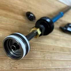 Manitou Dorado 37 Air Spring Einheit Mit Cap PRO / Expert -Fox-Laden IMG 7276 428d83a2 af40 4e11 840e 09ca8b9620a3