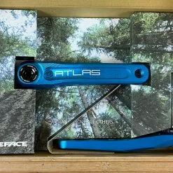 Race Face Atlas Kurbel 170mm Blue -Fox-Laden IMG 7451 b3c35c0a 2269 412a a5d9 8a4f87d9136b