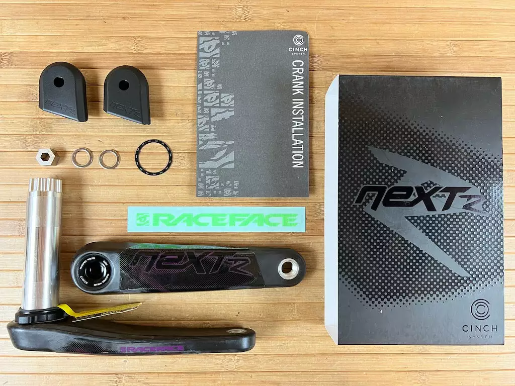 Race Face Next R Carbon Kurbelset 175mm 68/73mm Purple 1 Race Face Next R Carbon Kurbelset 175mm 68/73mm Purple