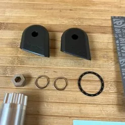 Race Face Next R Carbon Kurbelset 175mm 68/73mm Purple 13 Race Face Next R Carbon Kurbelset 175mm 68/73mm Purple -Fox-Laden IMG 7471 55d82010 a239 40b3 98e9 f4e022b43ba0