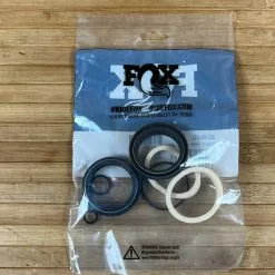 FOX 36 Dust Wiper Kit / Dichtungen Low Friction -Fox-Laden IMG 7781 8dae7df1 8283 438e 9616 d6efd7d593e5