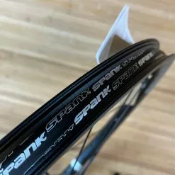 Spank Spoon 32 26" Hinterrad Schwarz Singlespeed 17 Spank Spoon 32 26" Hinterrad Schwarz Singlespeed -Fox-Laden IMG 7824 08397202 6da3 41f4 b639 16562a6d4c7f