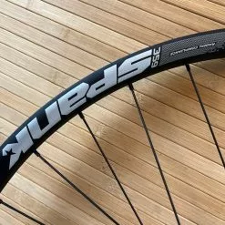 Spank 359 Vibrocore Hinterrad 27,5" Schwarz BOOST 148x12mm Laufrad -Fox-Laden IMG 7832 1b0494a9 d4c1 4fca ae54 7749aa51eae8