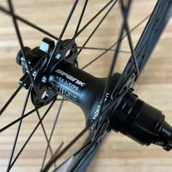 Spank 359 Vibrocore Hinterrad 27,5" Schwarz BOOST 148x12mm Laufrad -Fox-Laden IMG 7835 8598b2b9 8510 416c 989b 8f5bd6a20845