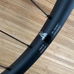 Spank 350 Vibrocore Hinterrad 29" Schwarz BOOST 148x12 Laufrad -Fox-Laden IMG 7845 9b2fe95f 1e94 45e3 b08d c82e9a6a55dc