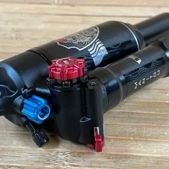 Manitou Mara PRO Air Dämpfer King Can 230 X 65mm 15 Manitou Mara PRO Air Dämpfer King Can 230 X 65mm -Fox-Laden IMG 7904 18c2793a 4d96 498b b45a a5e320f7d79c