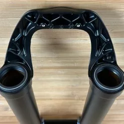 FOX 36 Casting / Lower 2017 26" Matte Black 831 10 FOX 36 Casting / Lower 2017 26" Matte Black 831 -Fox-Laden IMG 7950 03f2fe75 5885 4154 bd22 bf4baa1ff662